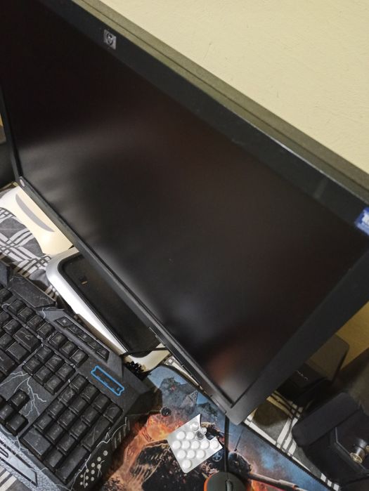 Продам монітор 22 дюйми hp