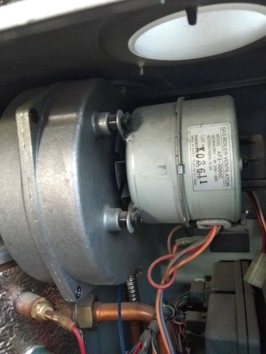 газовий котел Kiturami на запчастини