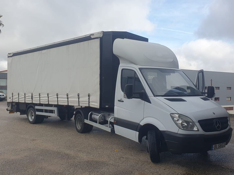 Carrinha Mercedes mini tir