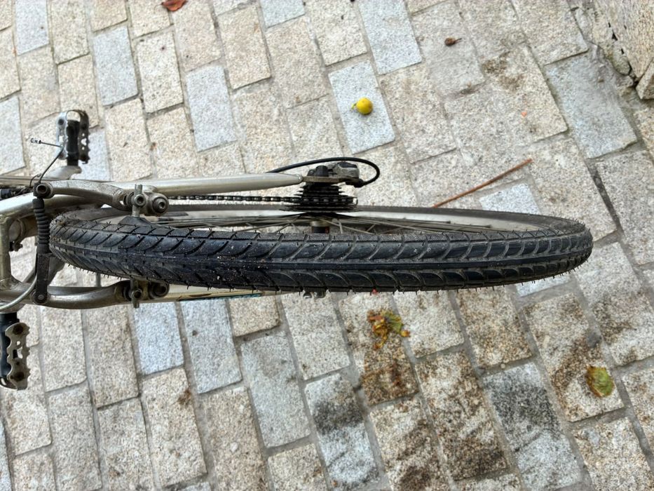 Bicicleta btt em aluminio