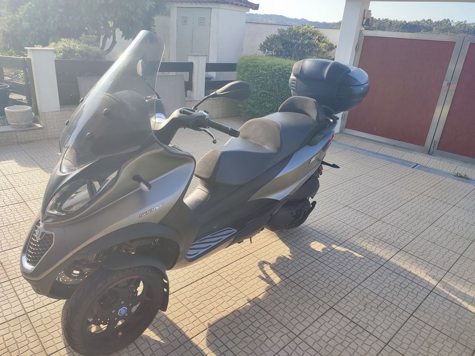 Moto Piaggio MP3 500
