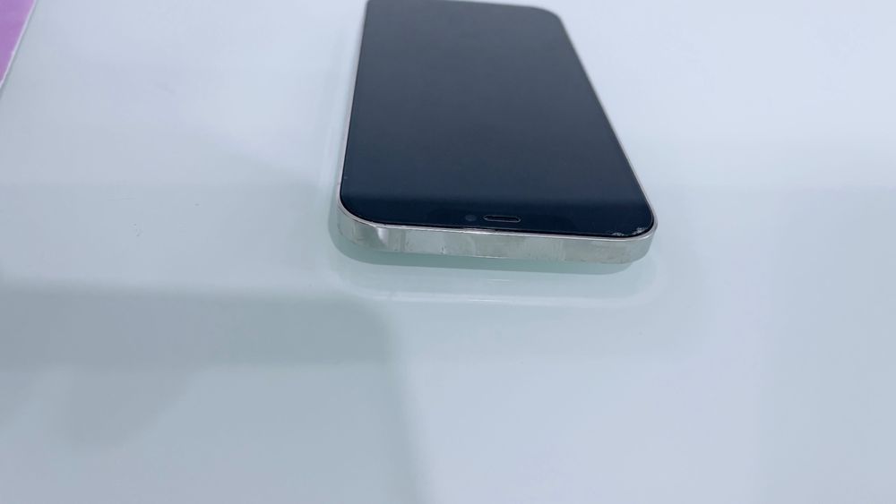 iPhone 12 Pro Max 256GB - branco - Impecável + acessório.