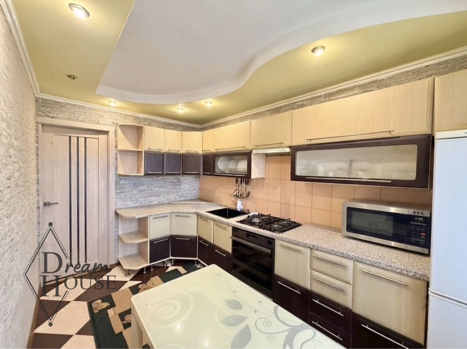 Продаж 3 кімнатної квартири