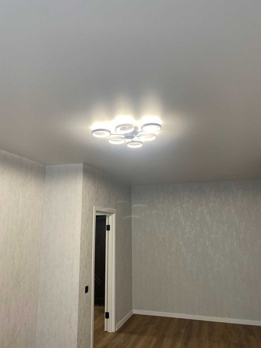 Cучастна 1к. квартира в районі Озерна!