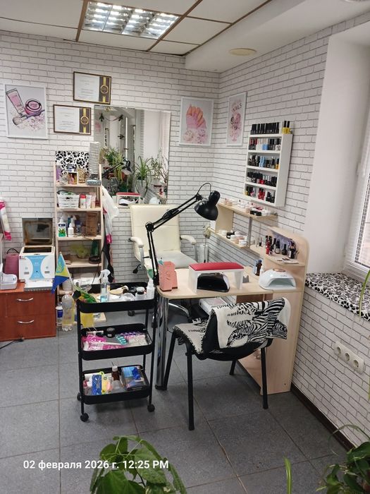 Здається оренда місця. Фасад на пр.Центральному.193