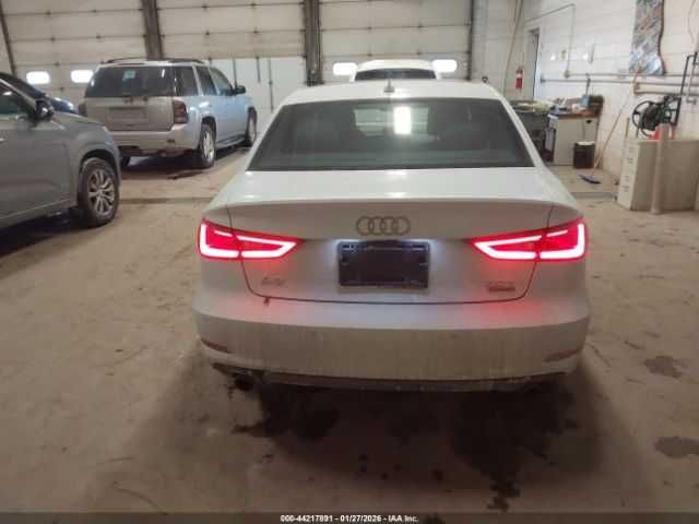 Audi A3 2.0T Premium 2016 /