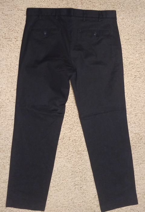 Фірмові чіноси Gap у новому стані