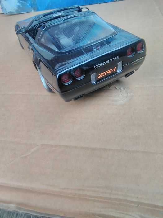 Chevrolet Corvette. 1.18 Chevrolet Corvette — це двомісний