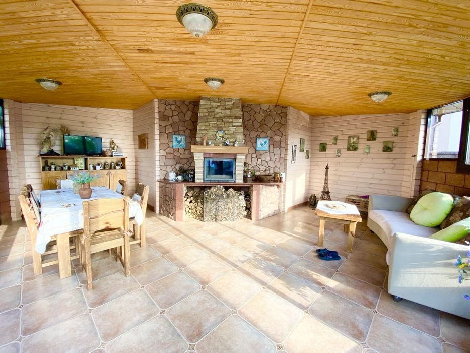 Будинок на Газовику в найпрестижнішому районі. 10 соток. В НАЯВНОСТІ!