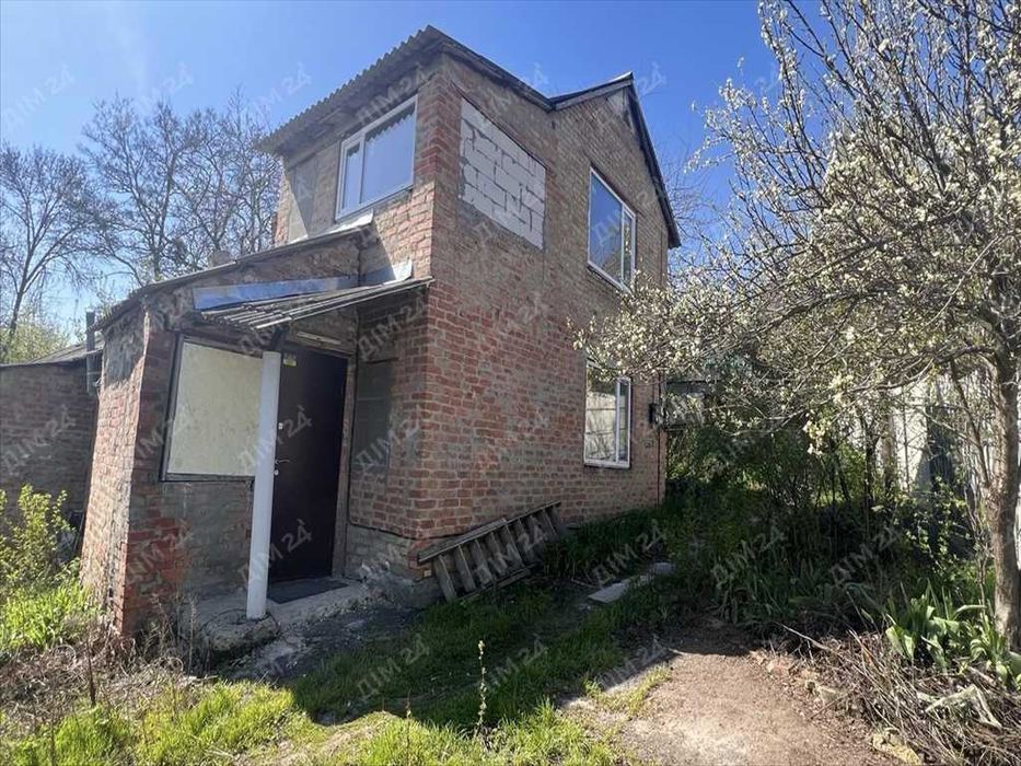 Продається частина будинку в самому центрі міста