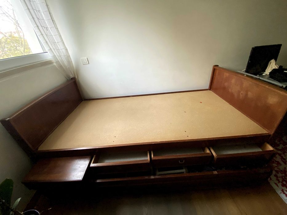 Cama solteiro, madeira maciça 2mx1m, com gavetas e gavetão
