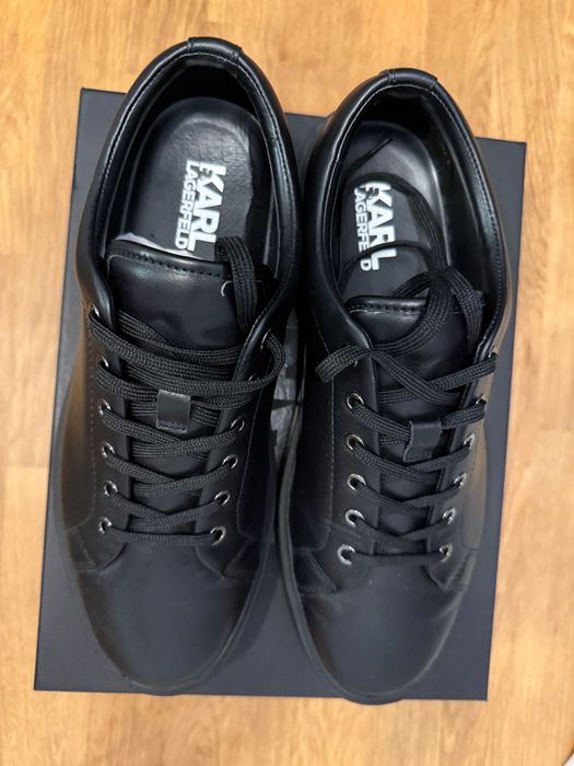 Karl Lagerfeld Sneakersy KL53320A Czarny FLINT Lace Lo Lthr roz.45