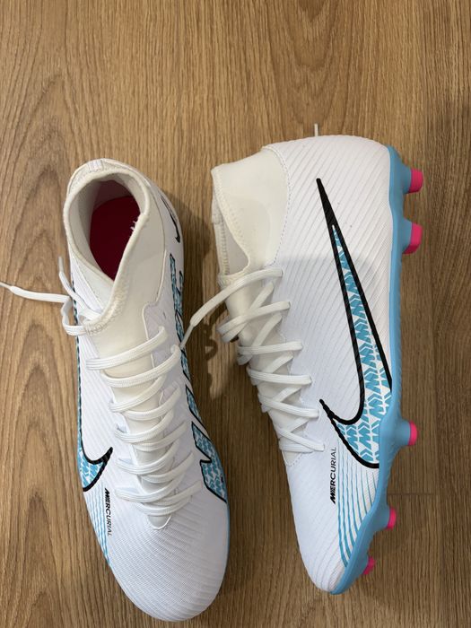 Chuteira Mercurial SuperFly 9 Club FG/MG