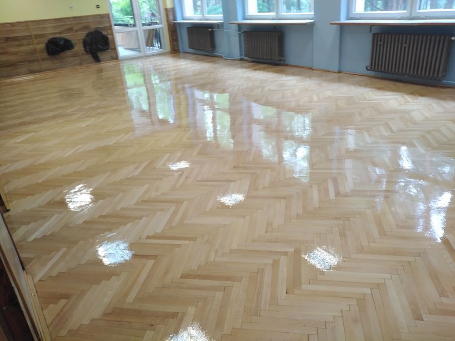 Cyklinowanie Renowacja parkietu, schodów. Układanie parkietu i desek