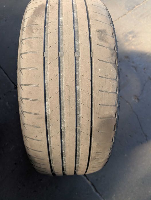 Pneus carro 225 40 19 Bridgestone