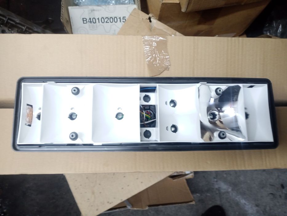 Iveco lampy tył lampa L P