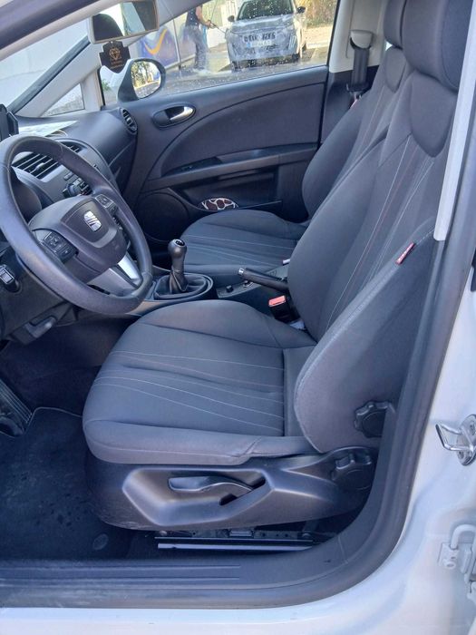 Seat Leon 1.6 TDI — photo 5