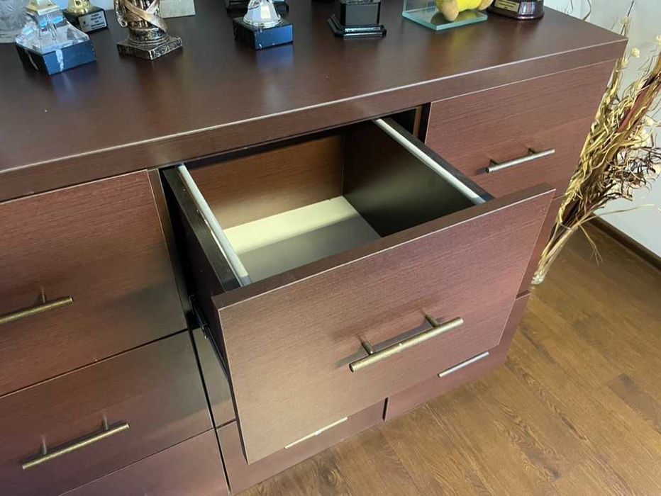 Sprzedam okazyjnie meble biurowe