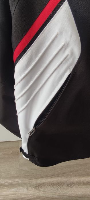 Casaco DAINESE Avro D2 Tex (Tamanho 48)