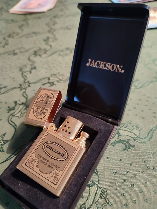 Isqueiro dourado Wind Proff Deluxe