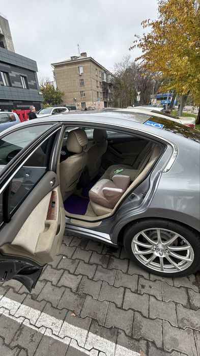Продам nissan altima