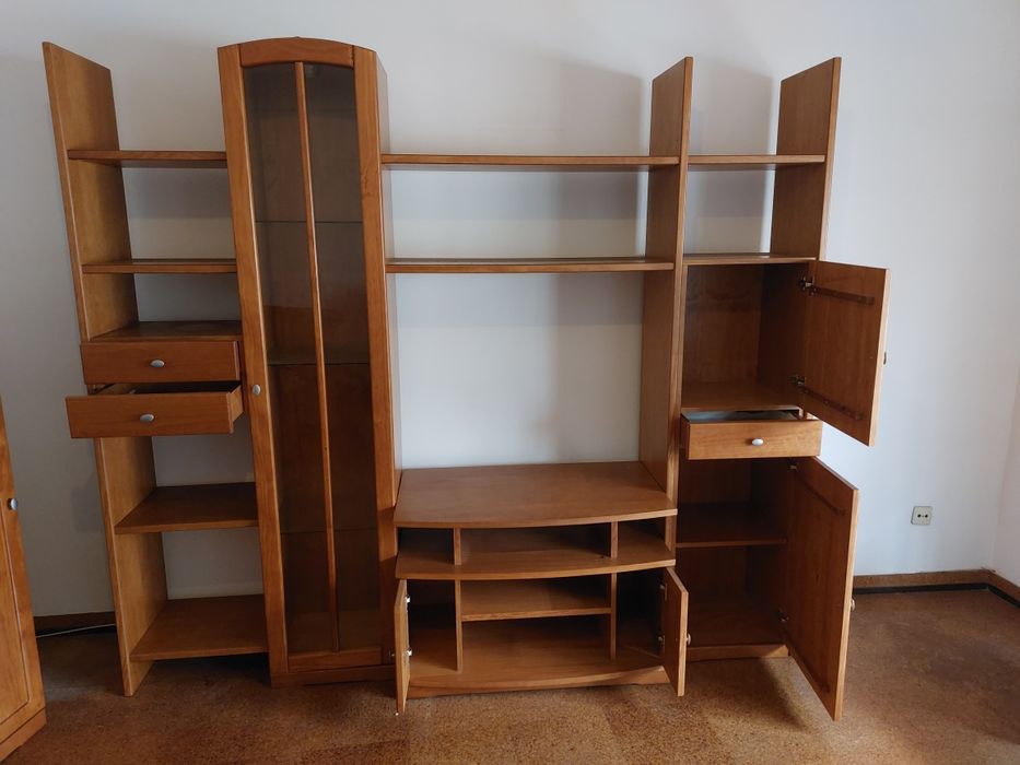 Móvel da sala pinho mel