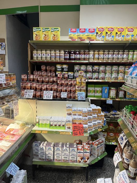 Mini mercado e frutaria