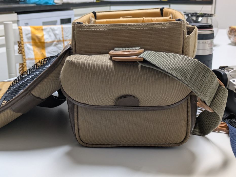 Canon EOS 300 + Lente 70-300 + Mala