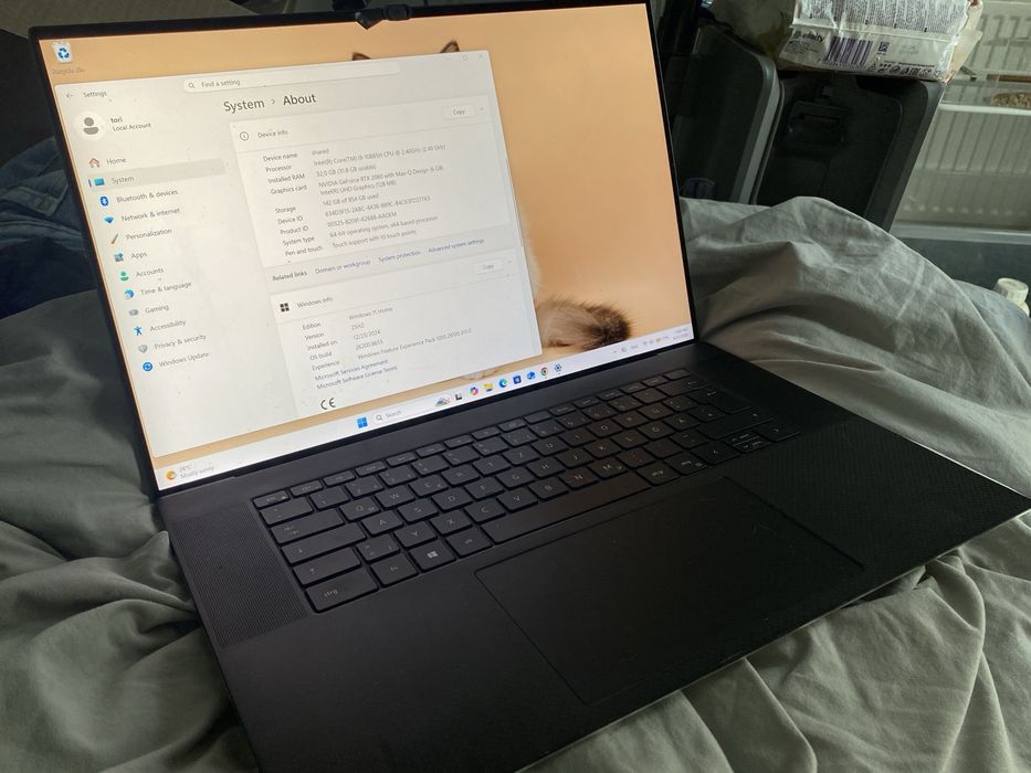 Ноутбук Dell XPS 17 9700 i9 -10885H 32 1 Tb SSD RTX 2060 Max Q + Intel UHD 17.0 4K