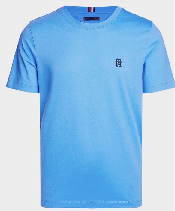 Футболка від Tommy Hilfiger, колір - синій, розмір 3XL.