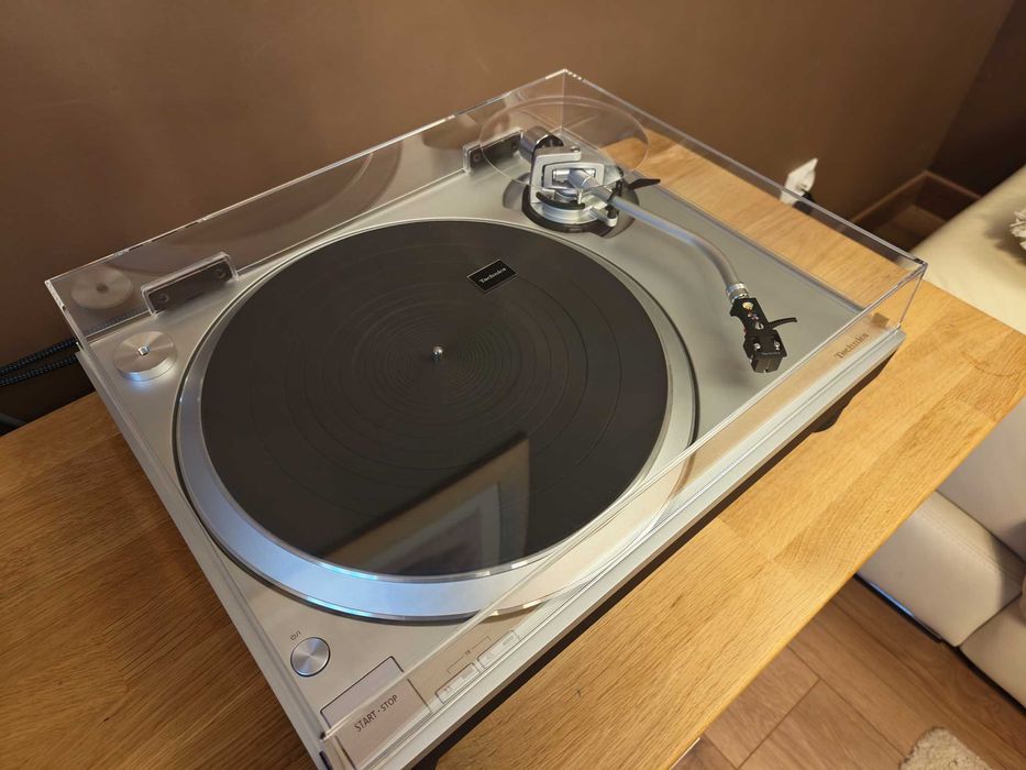 Gramofon Technics SL 1500 C , na gwarancji