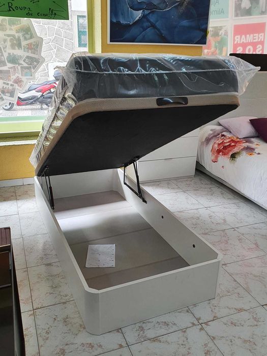 *NOVA* Cama com Arrumação