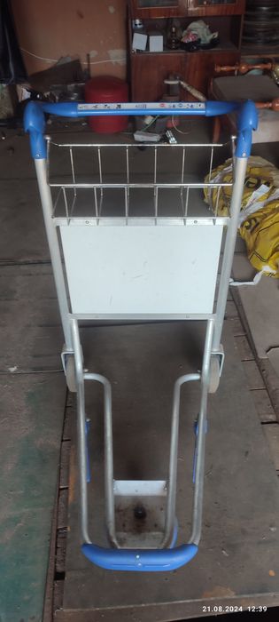 Тачка для багажу або автомайстерні