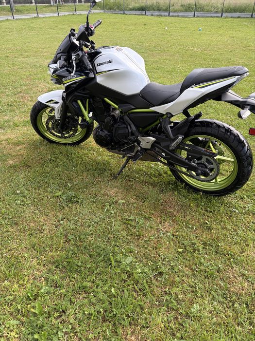 Kawasaki z650 2021 super stan