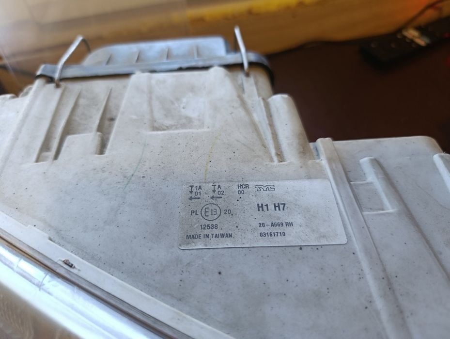 Фари шкода А5 лінзовані