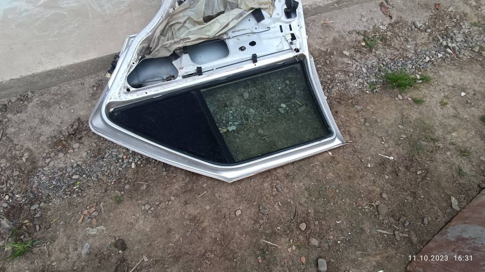 Продам дверки на Чері амулет