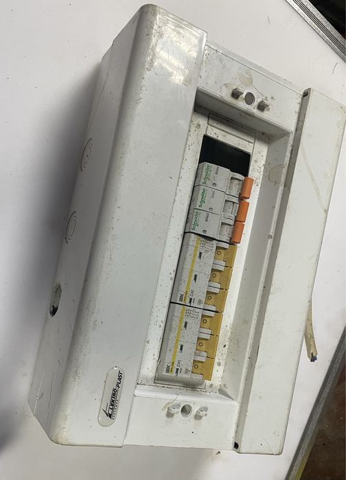 Бокс пластиковий з автоматами