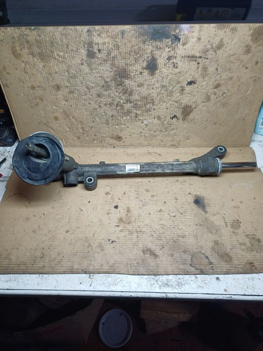 Ford Fiesta mk7 08-12r механічна кермова рульова рейка