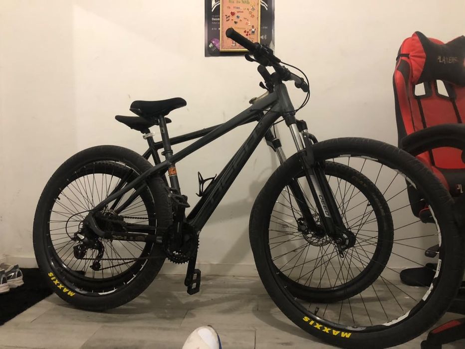 Bike flame 29 stunt/VENDO O TROCO, PHONE, PS5,TROTINETE,