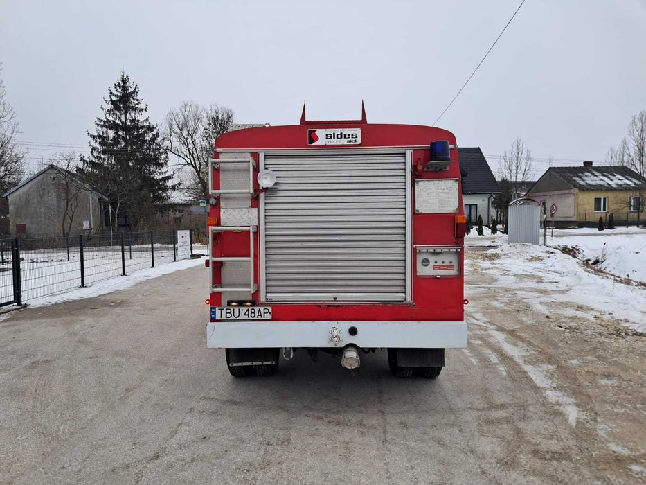 Wóz pożarniczy Mercedes Benz