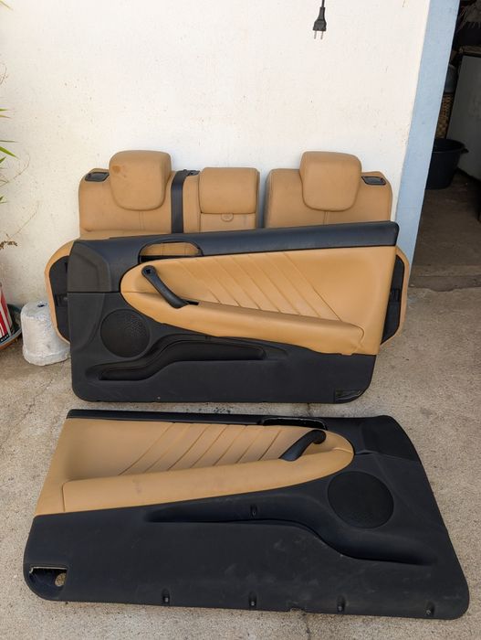 Bancos e Quartelas Camel Alfa Romeo GT