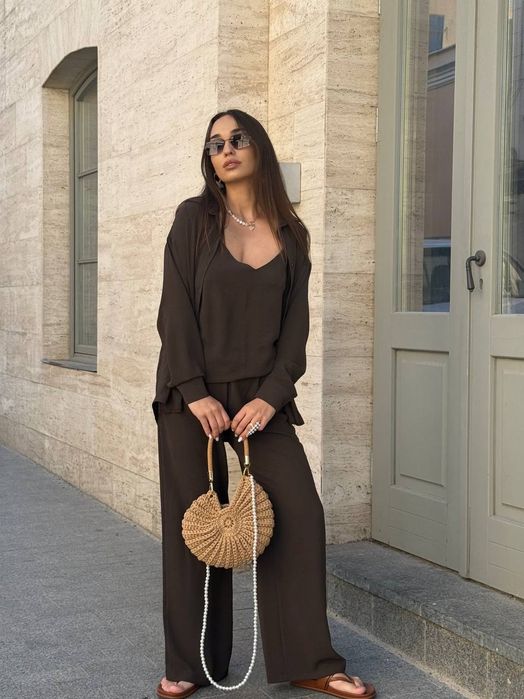 Костюм жіночий трійка