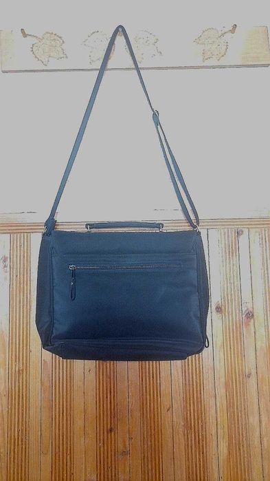 Сумка для ноутбука.