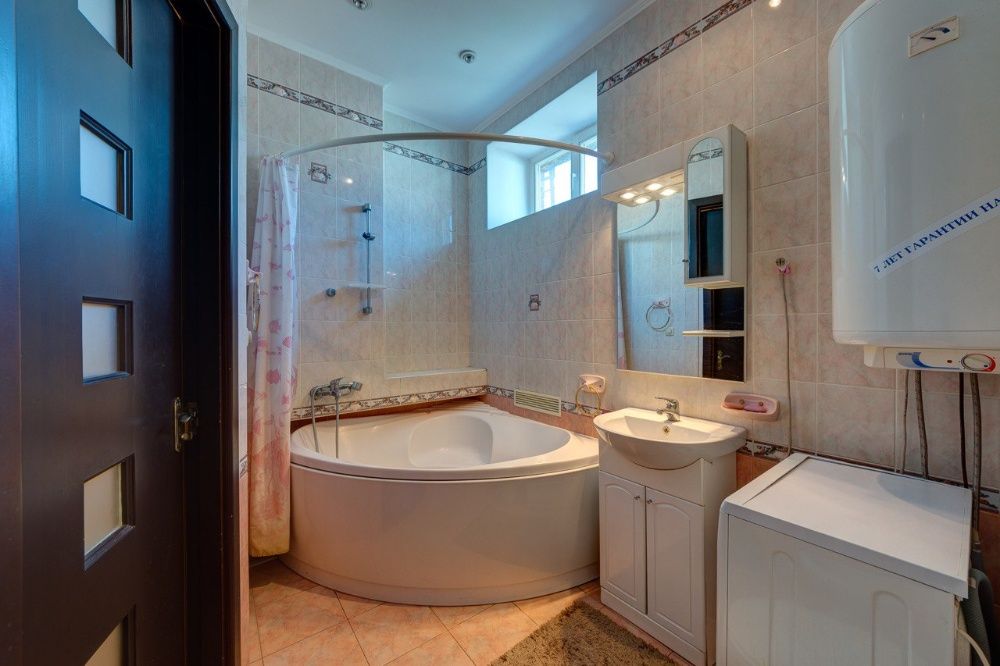 3к на бульваре Тараса Шевченко 58