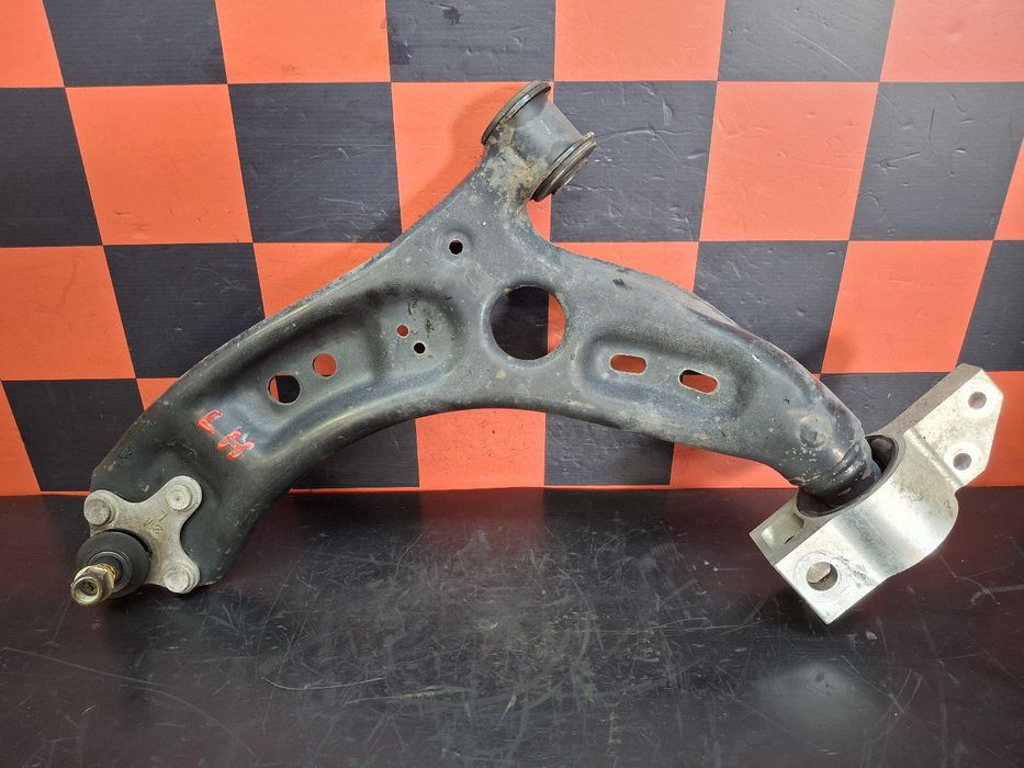 Braço de suspensão frente esquerdo VOLKSWAGEN Touran (1T)