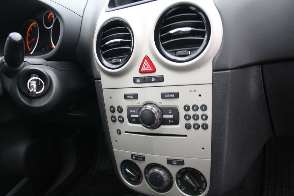 Opel corsa D 1.2benz.,2007r,5drzwi,ładny