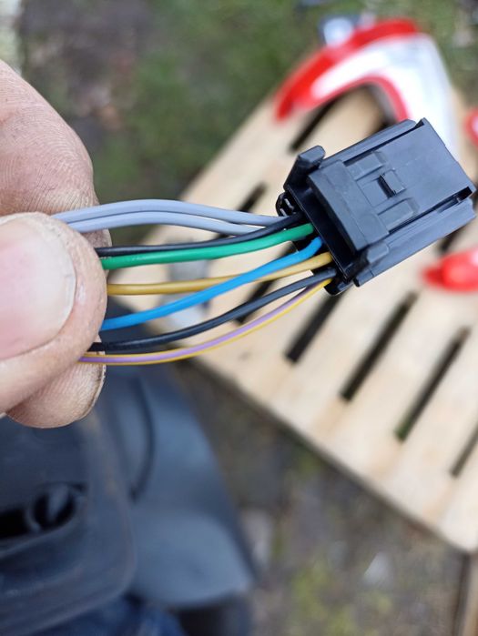 Lusterko prawe Renault Scenic 3 LIFT Czarne 2015r wtyczka 8 Pin EUROPA