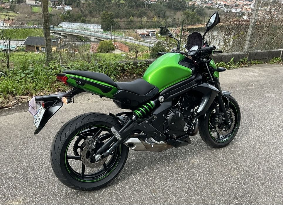 Kawasaki er6n - 650cc