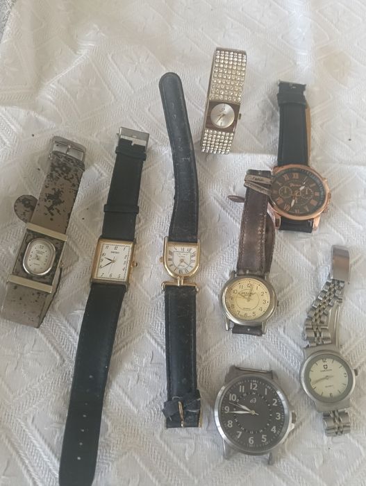 Relógios antigos cada 10€