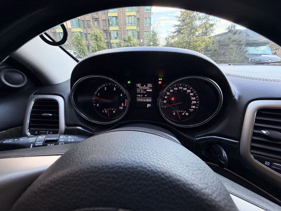 Jeep Grand Cherokee 2012 VIN 1C4RJFCM9CC228233 фото оголошення 21 з 24